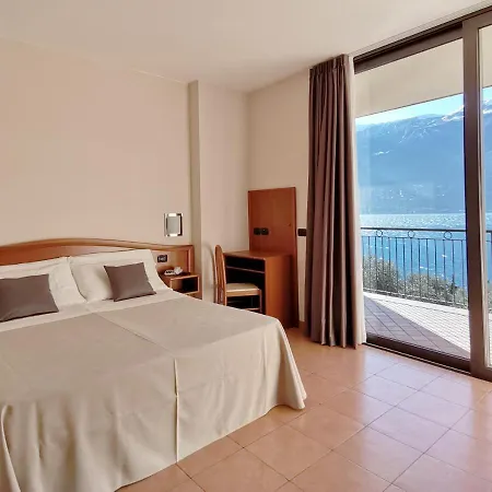 Hotel Mercedes Limone sul Garda