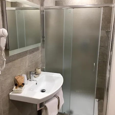 Mercedes Hotel