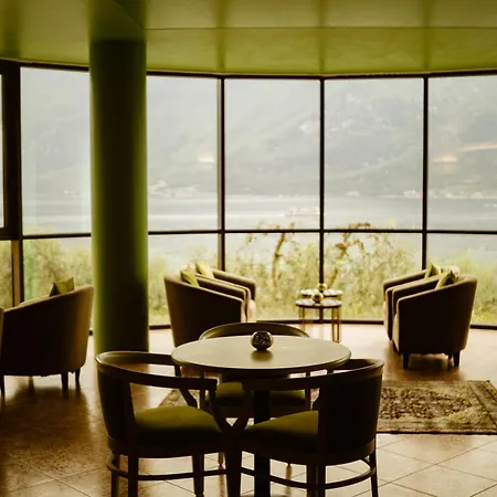 Mercedes Hotel 3*